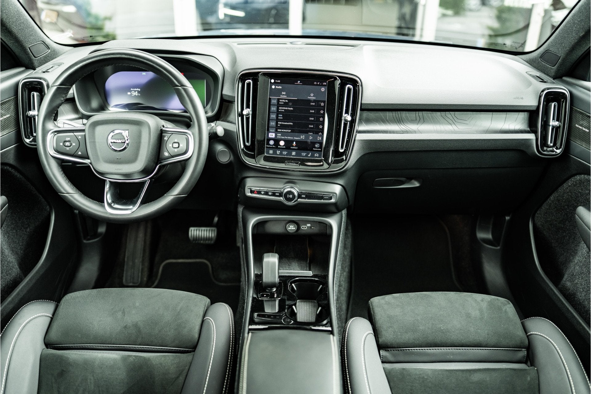 Volvo C40 Recharge Twin Ultimate 78 kWh | SOH 92% | PANO | A, Automaat, Zwart, 82 kWh, Blauw