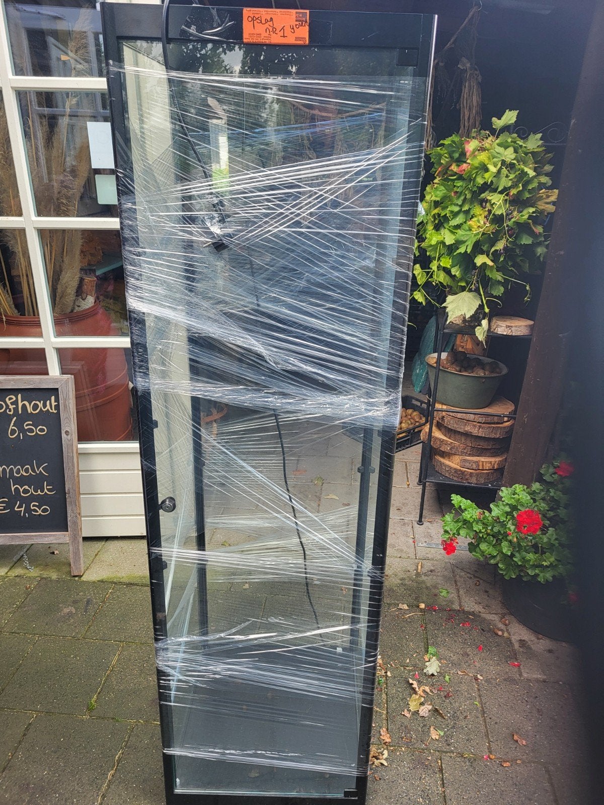 Glazen Vitrinekast met Zwarte Rand - Ideaal voor Winkel/Huis, Met deur(en), Zo goed als nieuw, Glas, Modern