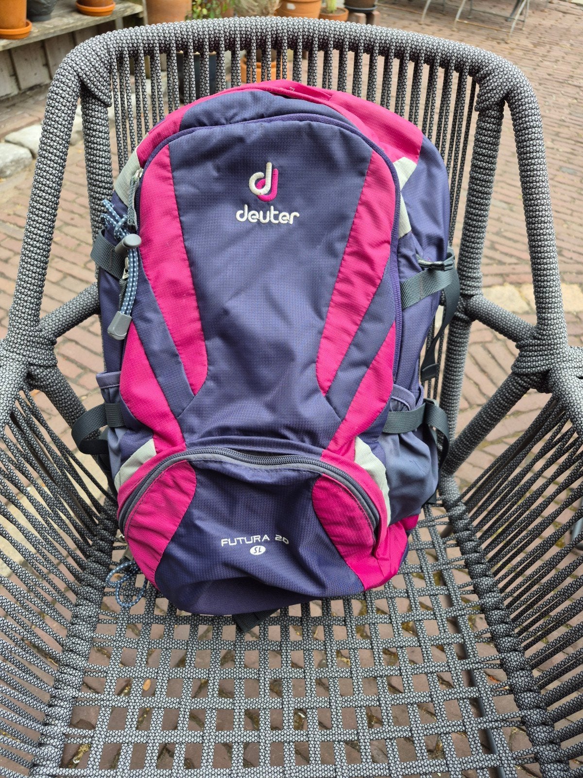 Deuter Futura 20 SL Rugzak met Stalen Frame, Sport en Fitness, Bergsport en Wandelen, Ophalen, Gebruikt