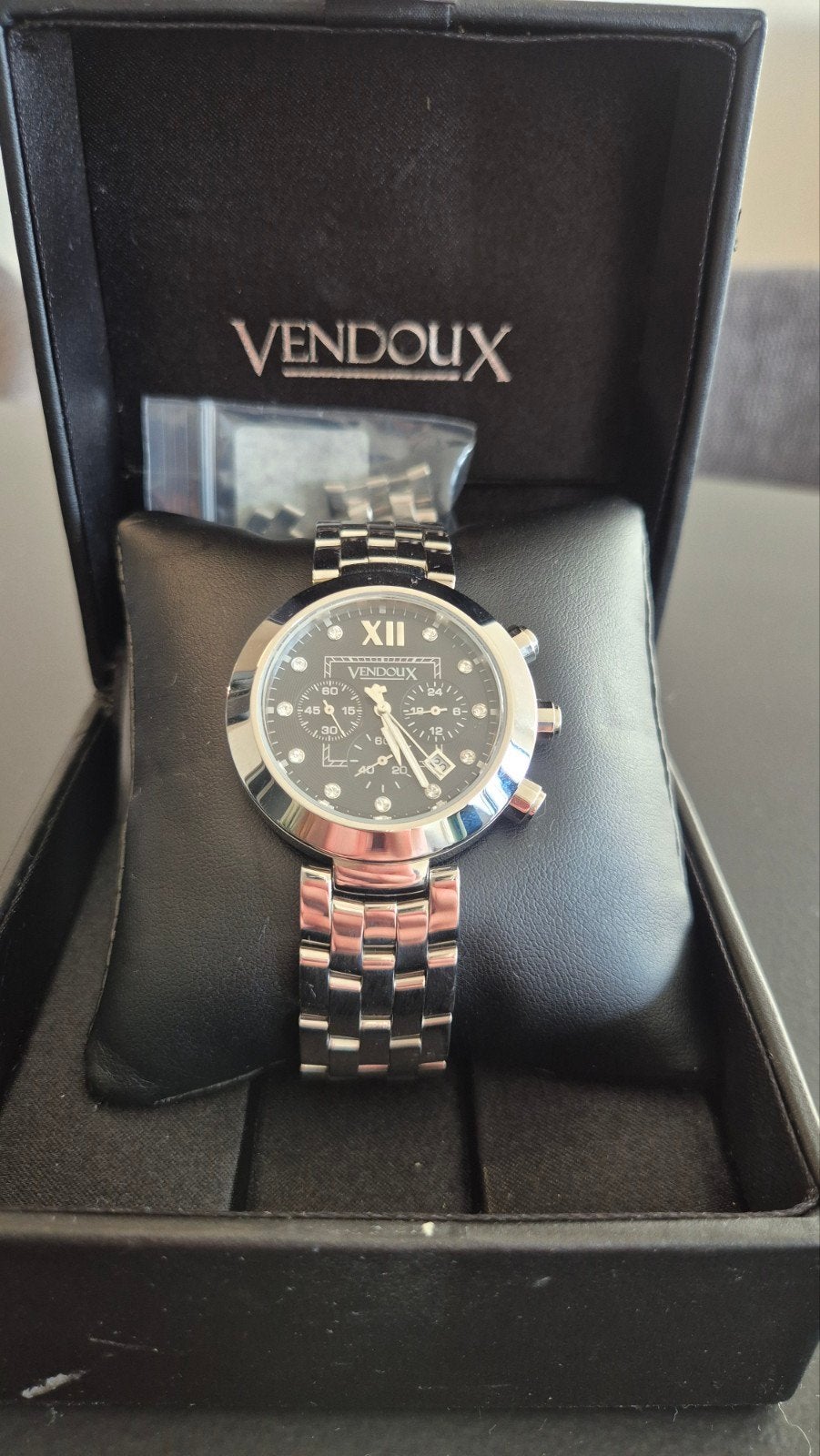 Vendoux (VNDX) dameshorloge,  full set, Ophalen of Verzenden, Zo goed als nieuw, Staal, Overige merken