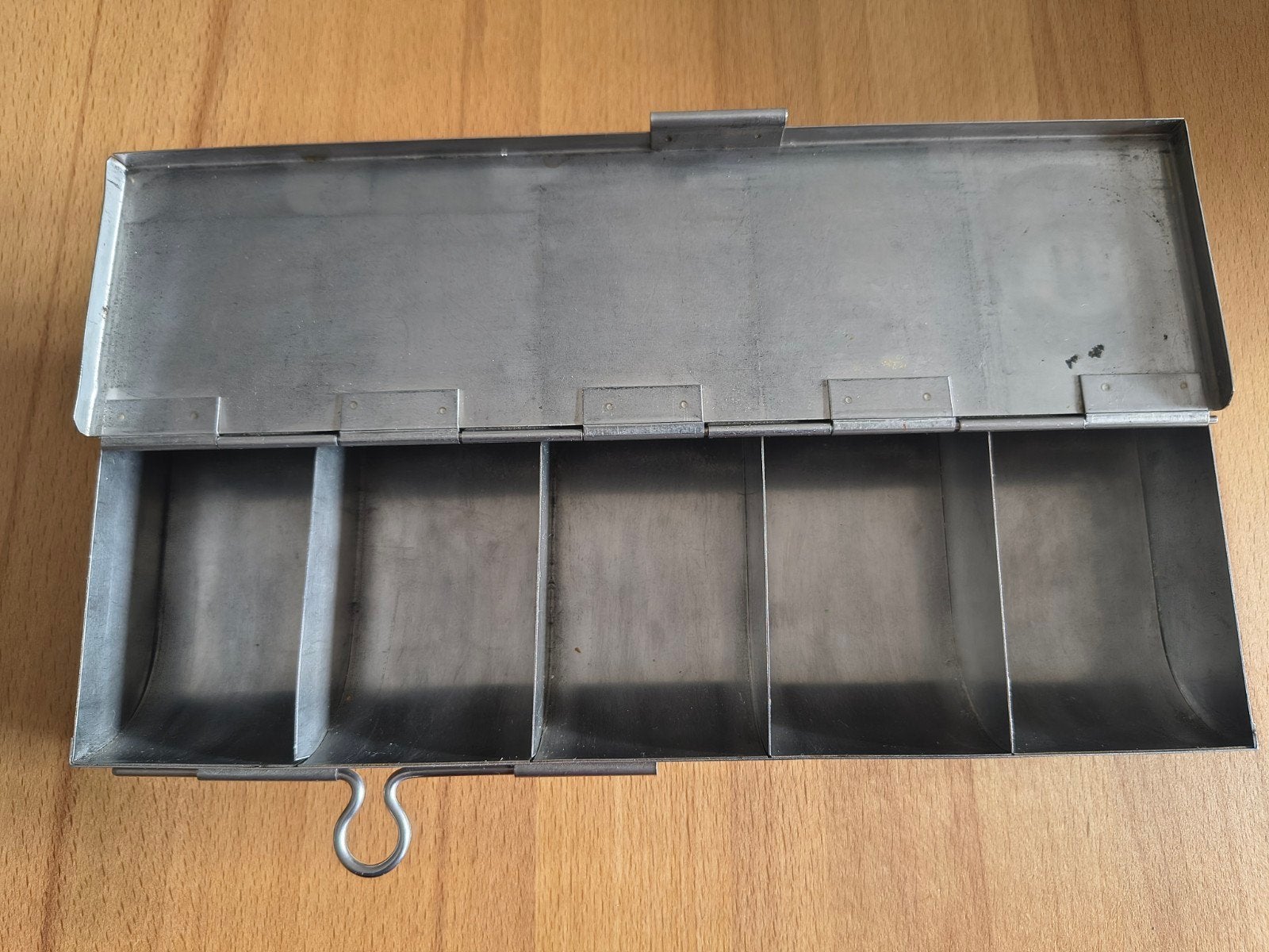 Metalen geldlade met vakken, Ophalen of Verzenden, Gebruikt