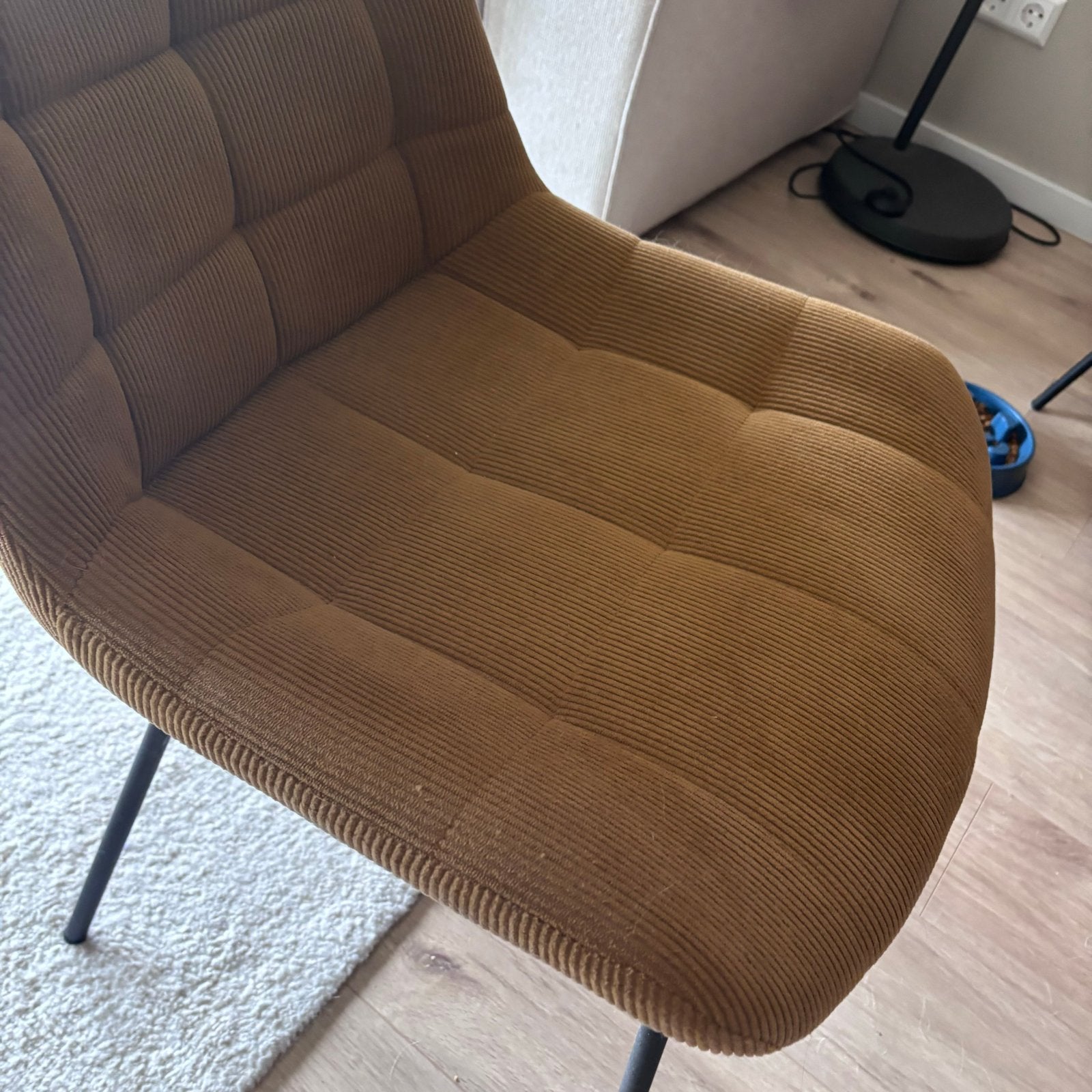 2 Okergele Eetkamerstoelen, Ophalen, Gebruikt, Twee, Overige kleuren