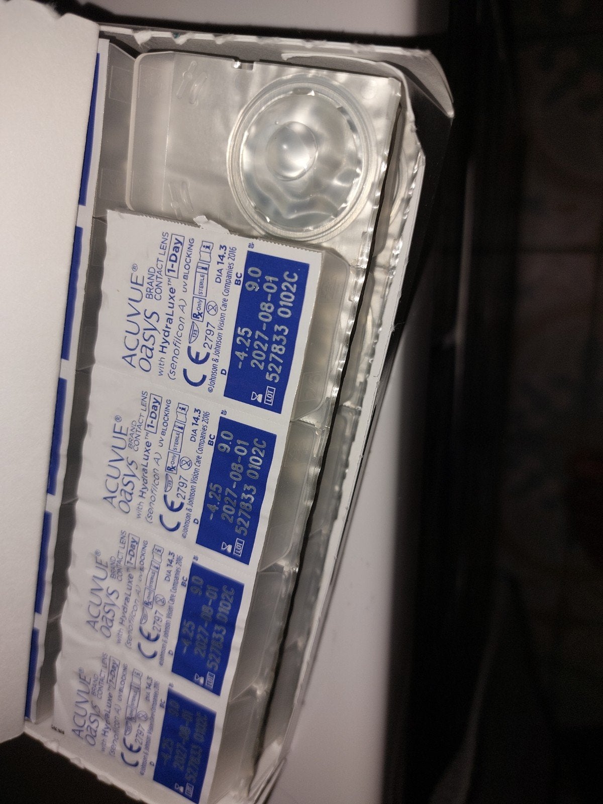Acuvue Oasys 1-Day contactlenzen met Hydraluxe (-4.25), Ophalen of Verzenden, Nieuw, Overige typen