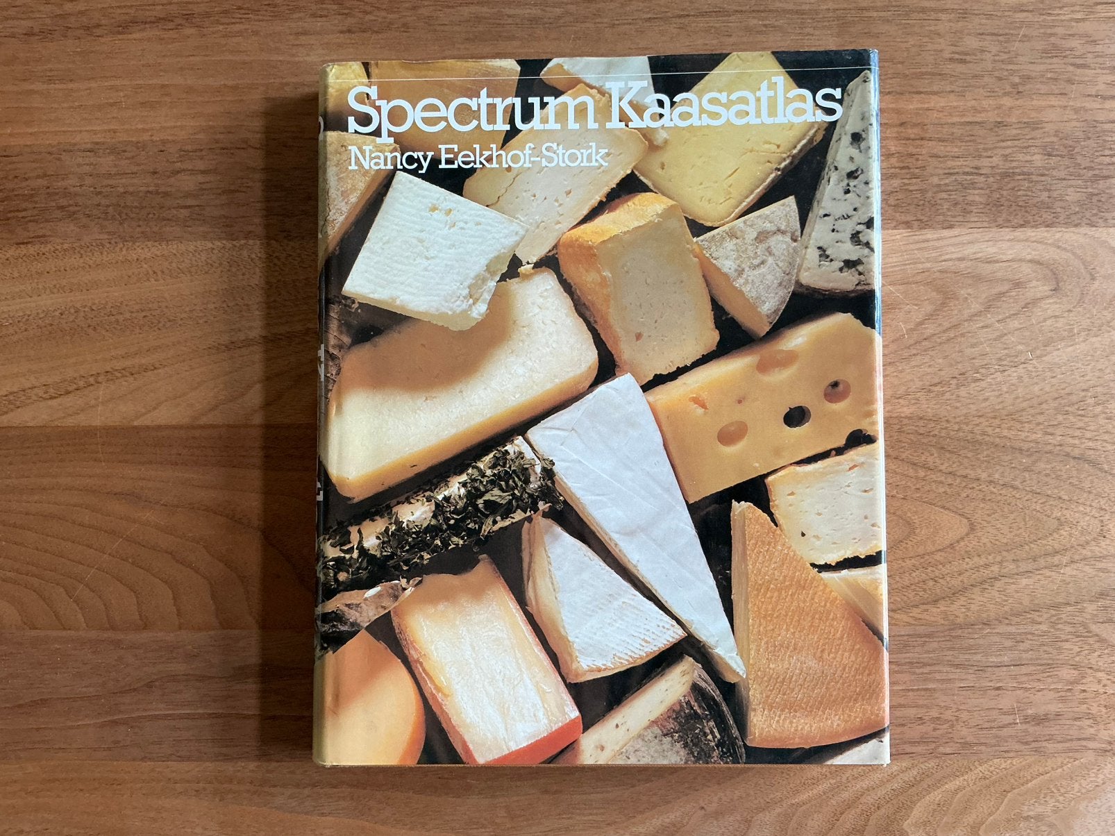 Spectrum kaasatlas - Nancy Eekhof Stork, Ophalen of Verzenden, Zo goed als nieuw