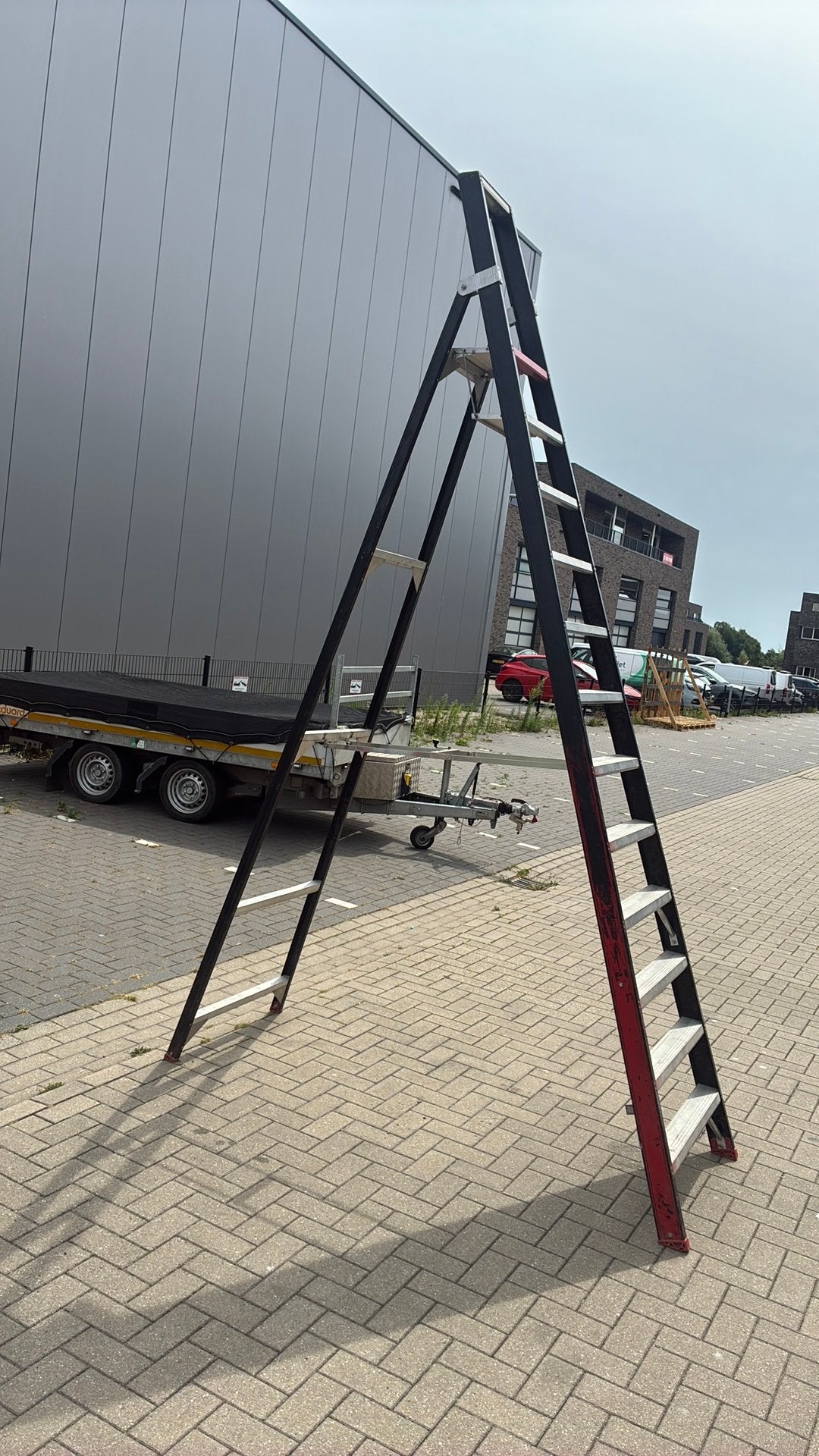 Trap 1 x 12 treden altrex taurus bijna nieuw, Ophalen, Trap, Zo goed als nieuw, Opvouwbaar of Inschuifbaar