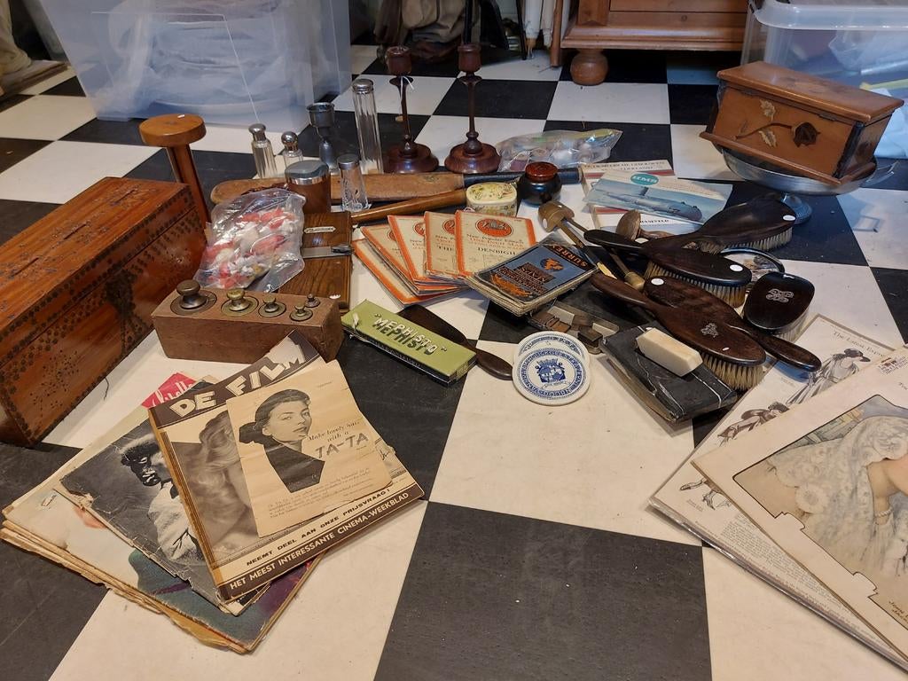Oude autokaarten antieke box ebbenhout borstels, Ophalen