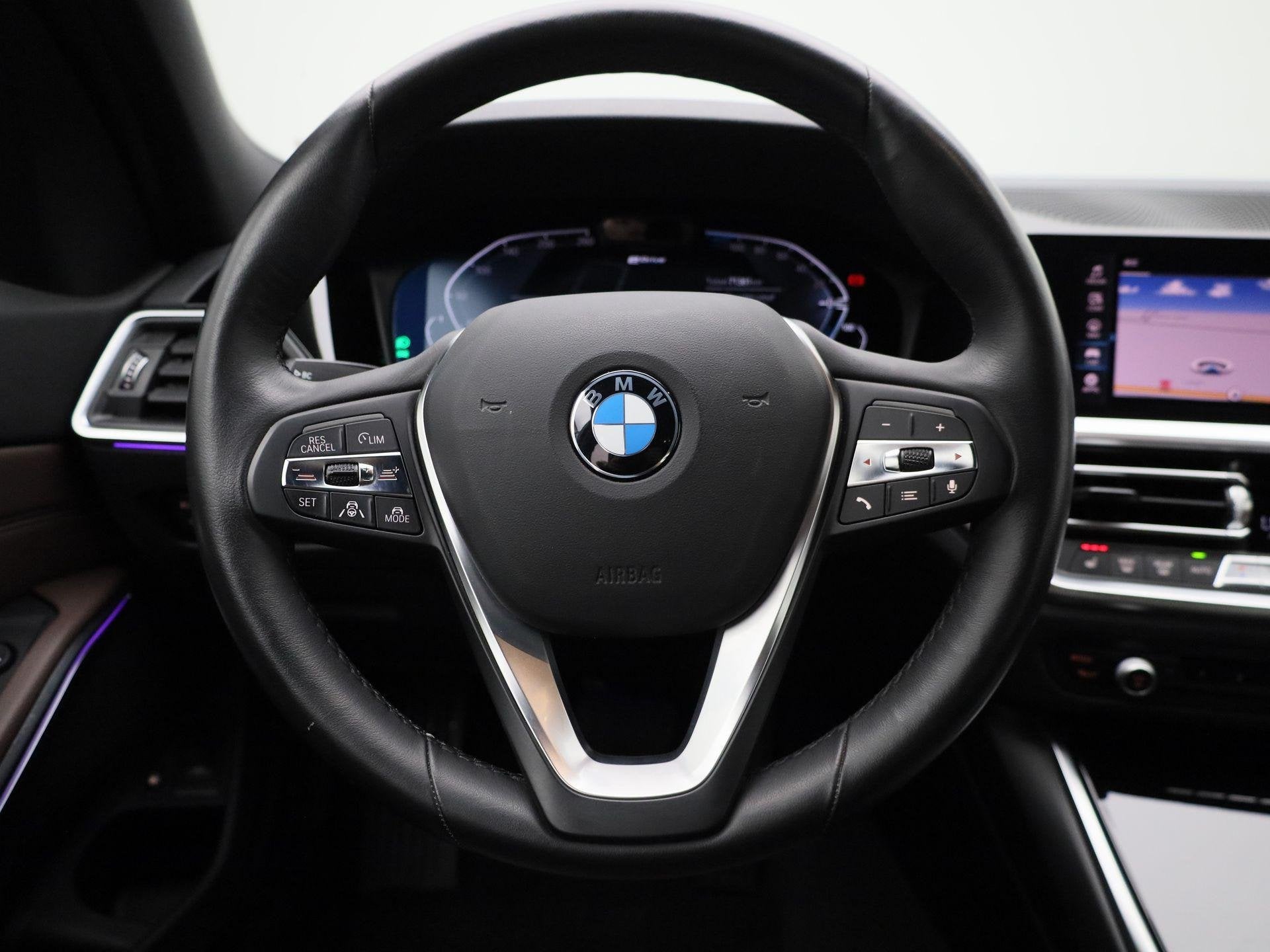 BMW 3-serie 330e eDrive Edition | Automaat | Stoel verwarmin, Auto's, Achterwielaandrijving, Gebruikt, 4 cilinders, Automatische klimaatregeling