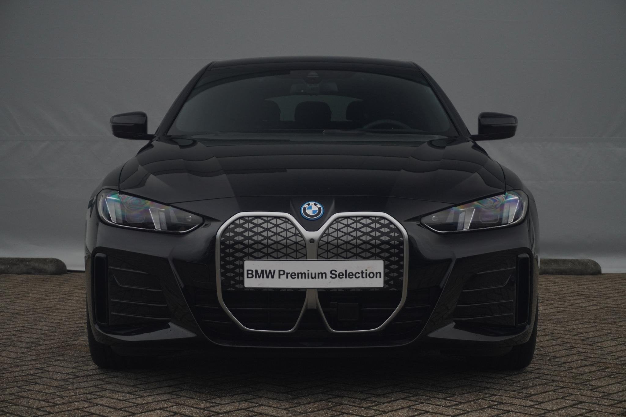 BMW i4 eDrive35 | SoH 100% | M Sport Edition | M Sportpakket, Auto's, Achterwielaandrijving, Zwart, Zwart, 286 pk