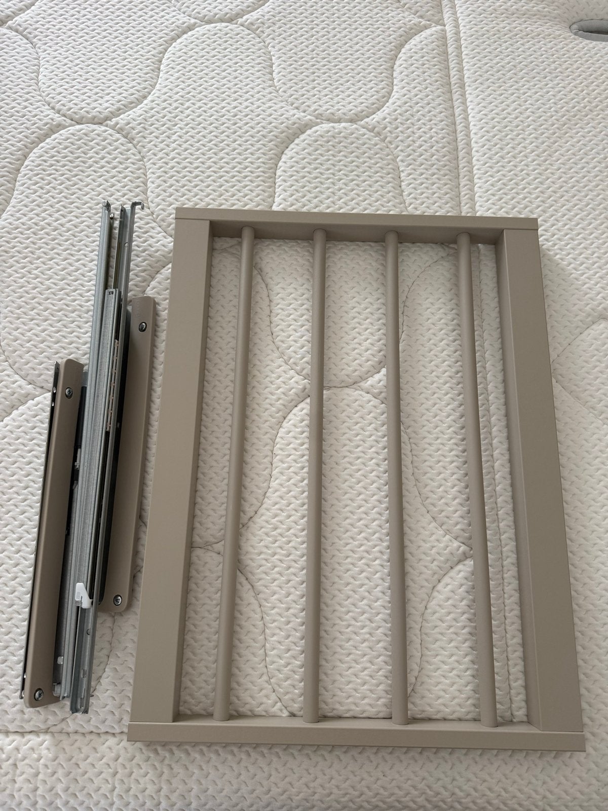 IKEA Uittrekbaar rek 50x58 cm grijsbeige 905.090.65, Huis en Inrichting, Ophalen, Zo goed als nieuw