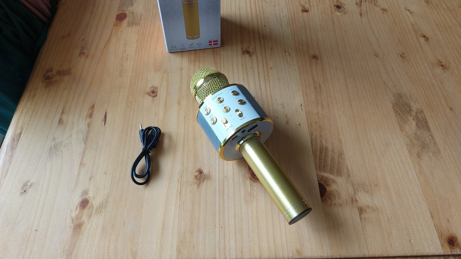 Denver Karaoke microfoon goud - BT, ingebouwde speaker, Ophalen of Verzenden, Nieuw, Complete set