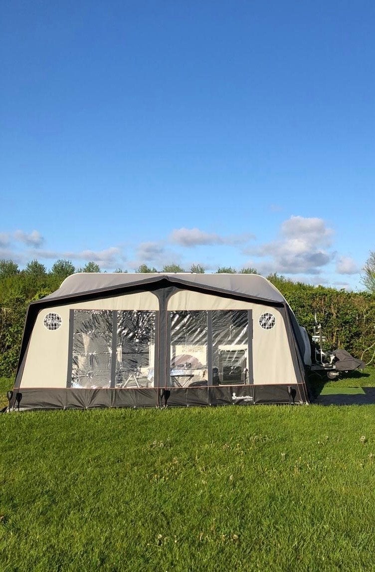 Isabella Capri Nord G16/925 met Carbon X stokkenset, Caravans en Kamperen, Voortenten en Luifels, Ophalen, Gebruikt, Isabella