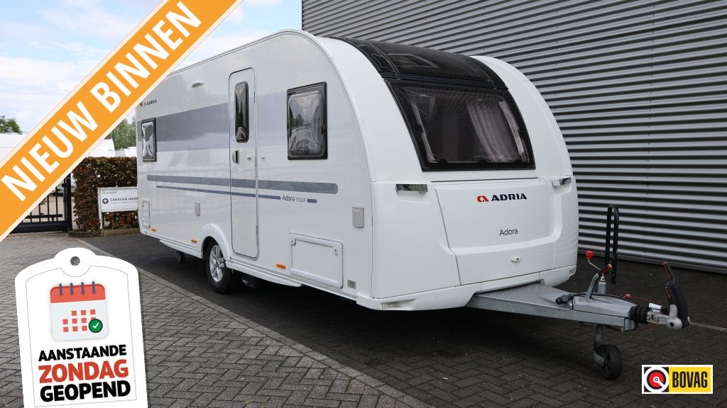 Adria Adora 512 UP Mover + voortent + airco, Caravans en Kamperen, Caravans, Rondzit, Bedrijf, Schokbreker, 5 tot 6 meter