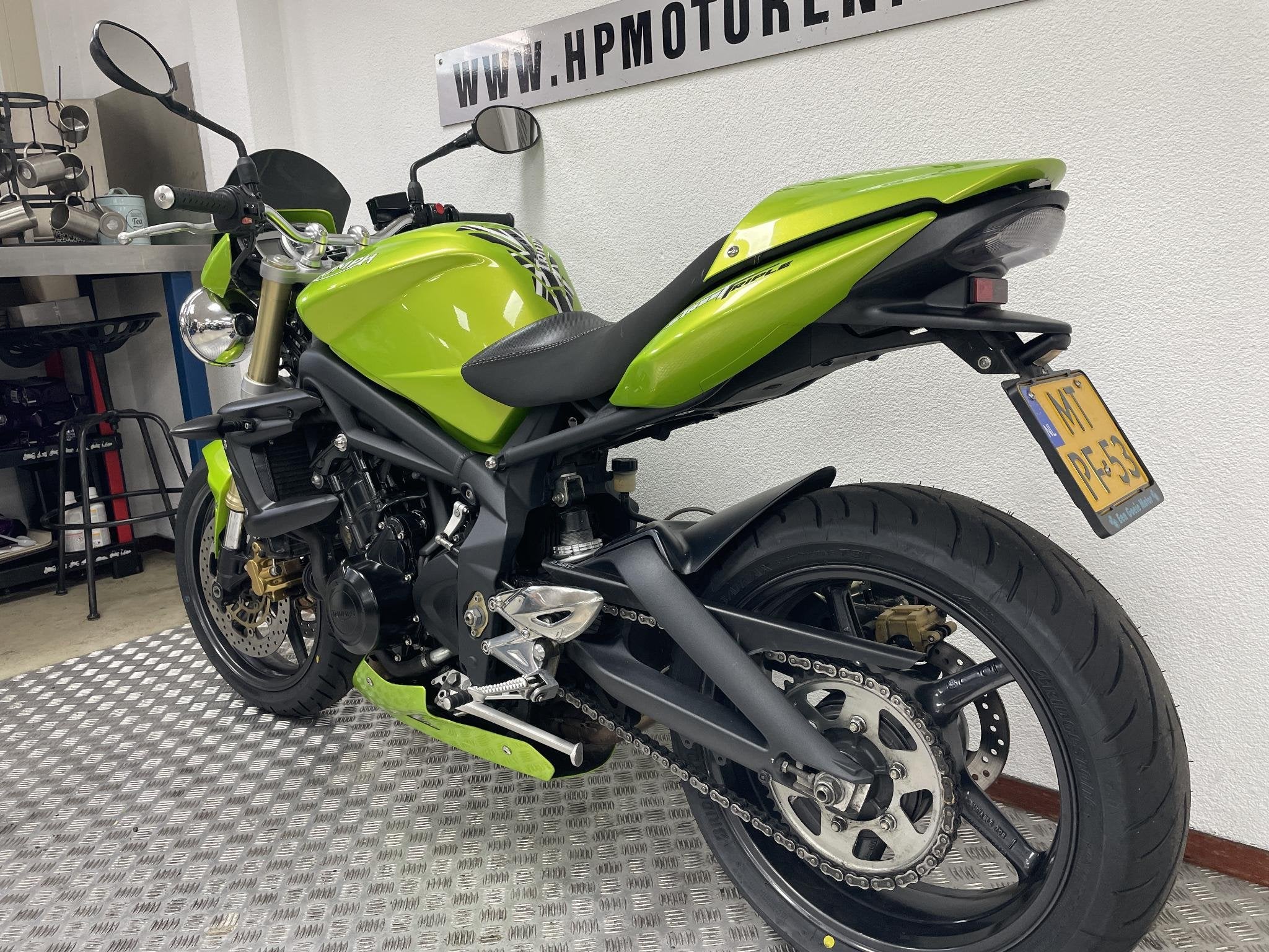 Triumph STREETTRIPLE STREET TRIPLE 675 BOVAGGARANTIE UNIEK, 675 cc, Triumph Motorcycles Benelux, Bedrijf, Opaalstraat 16
1812 RH  Alkmaar, NL