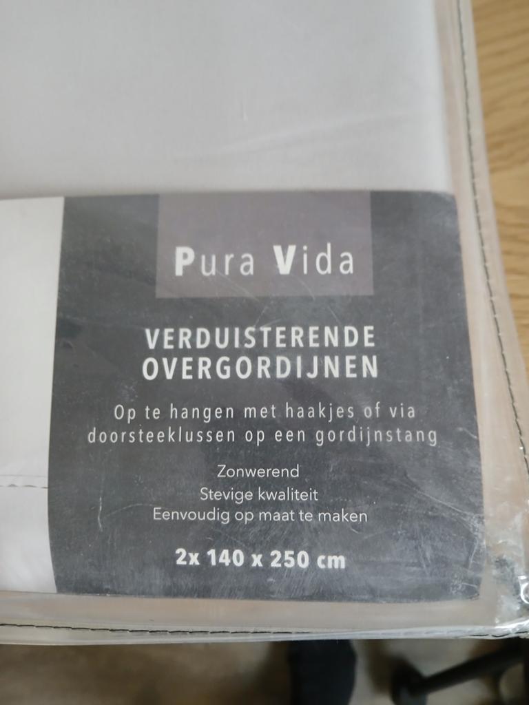 Verduisteringsgordijnen, Huis en Inrichting, Stoffering | Gordijnen en Lamellen, Ophalen of Verzenden, Nieuw, 200 cm of meer