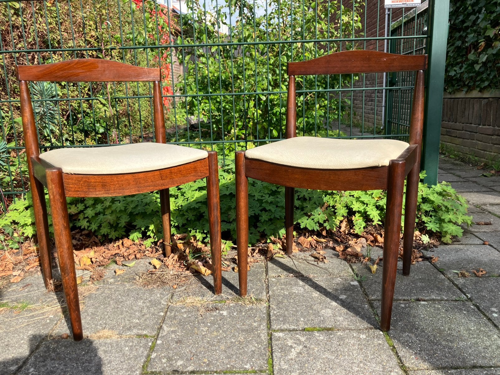 2 vintage stoelen. Jaren 60 design, Ophalen of Verzenden, Zo goed als nieuw, Wit, Twee