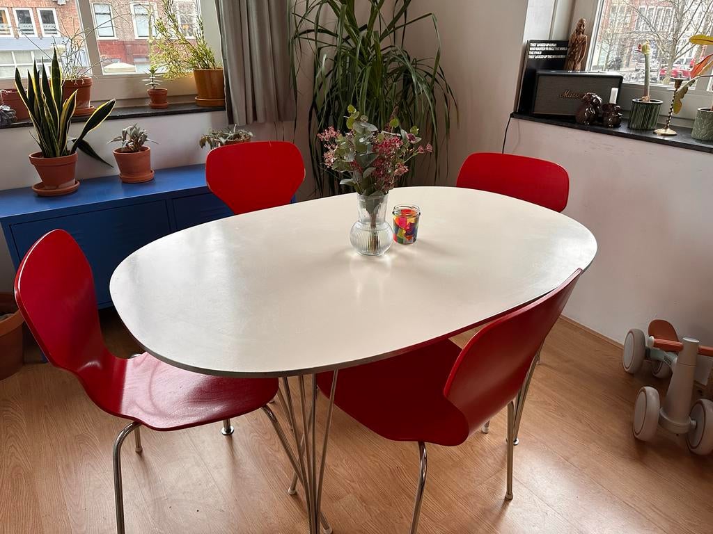 Vintage Fritz Hansen tafel 135x90cm met stoelen, Ophalen