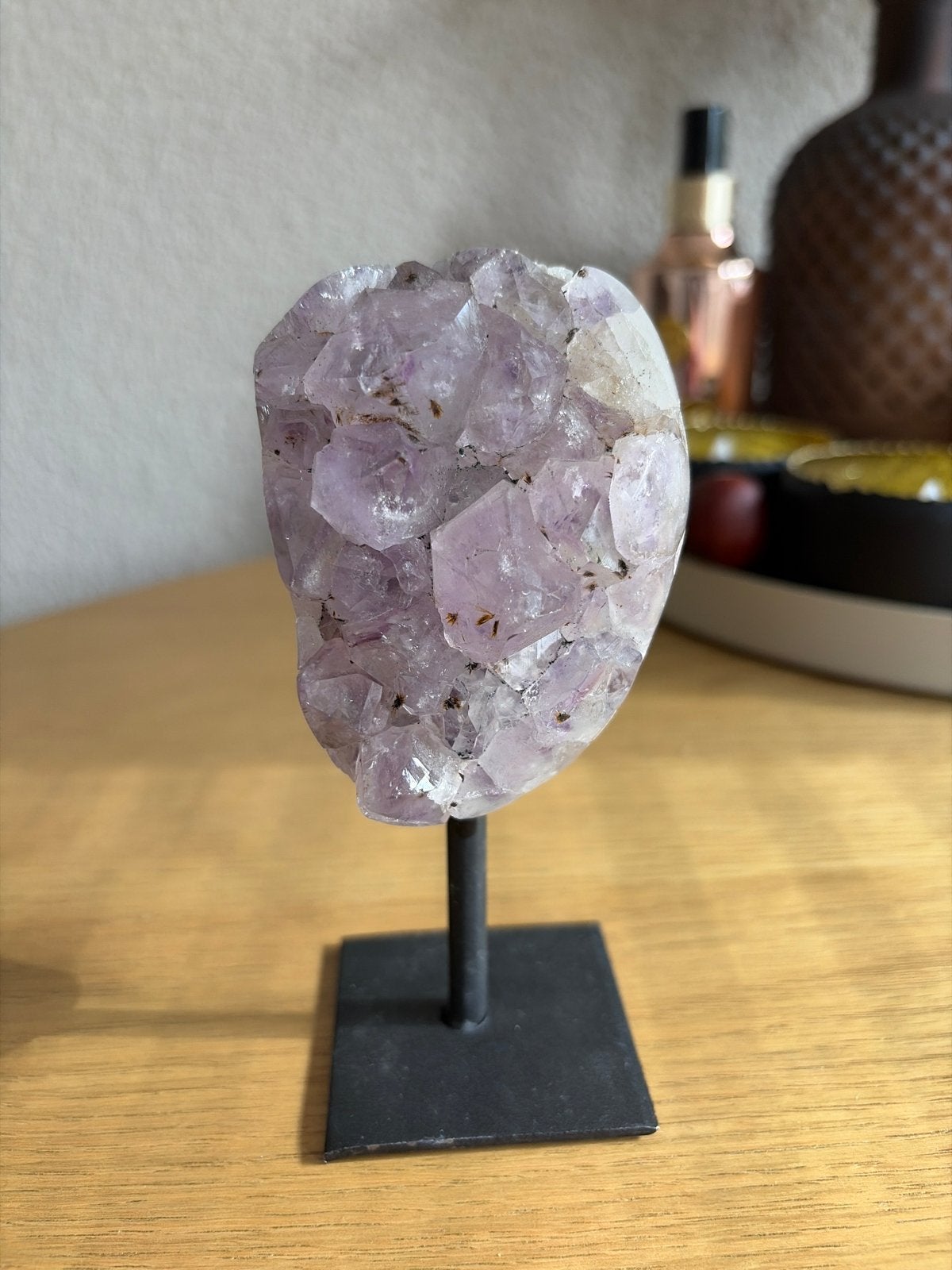 Amethist Geode op Standaard - 13cm hoog, Ophalen, Mineraal