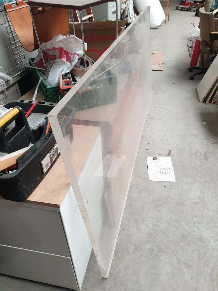 Grote massieve plexiglas / acrylaat plaat, Ophalen, Gebruikt, Overige materialen, 20 tot 50 mm