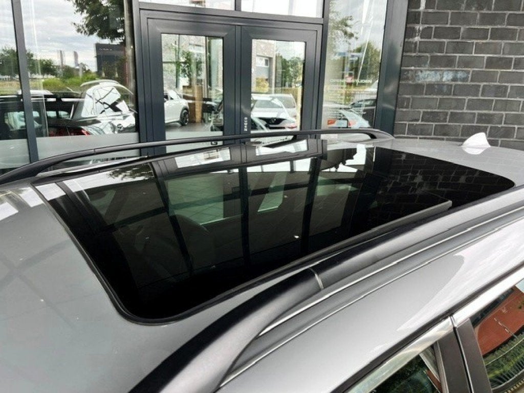 Bmw 5-SERIE 545I HIGH EXE. TOURING - LEDER - PANO - 8 CYL -, Auto's, Automaat, Achterwielaandrijving, Gebruikt, 8 cilinders