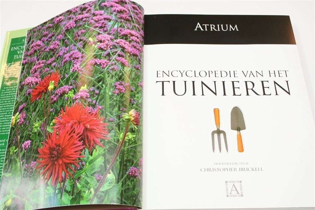 Atrium Encyclopedie Tuinieren — 751 pag, Groot Formaat, Ophalen of Verzenden, Gelezen, Tuinieren en Tuinplanten
