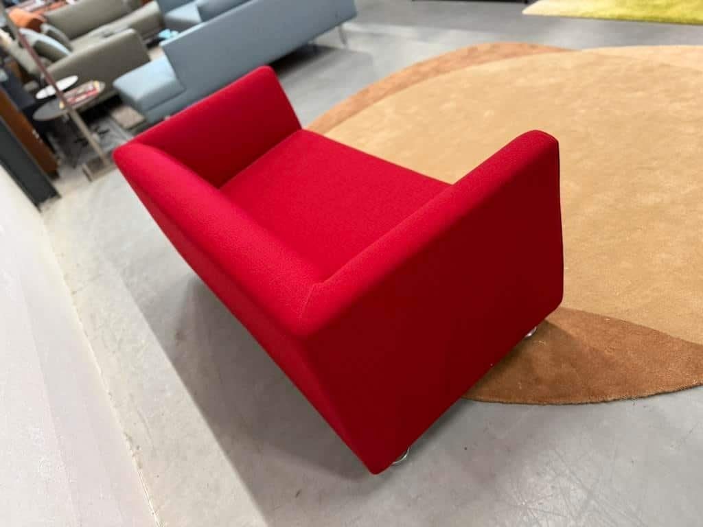 Nieuw Gelderland 4800 2 zits bank rood stof design 160, 150 tot 200 cm, Ophalen of Verzenden, Rechte bank, Info@gelderlanddesign.com