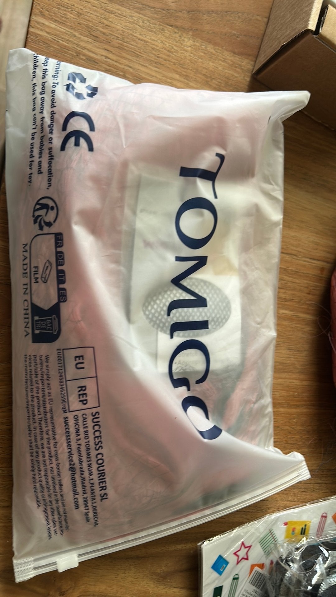 Twee tomigo pruiken- gloednieuw!, Diversen, Ophalen of Verzenden, Zo goed als nieuw