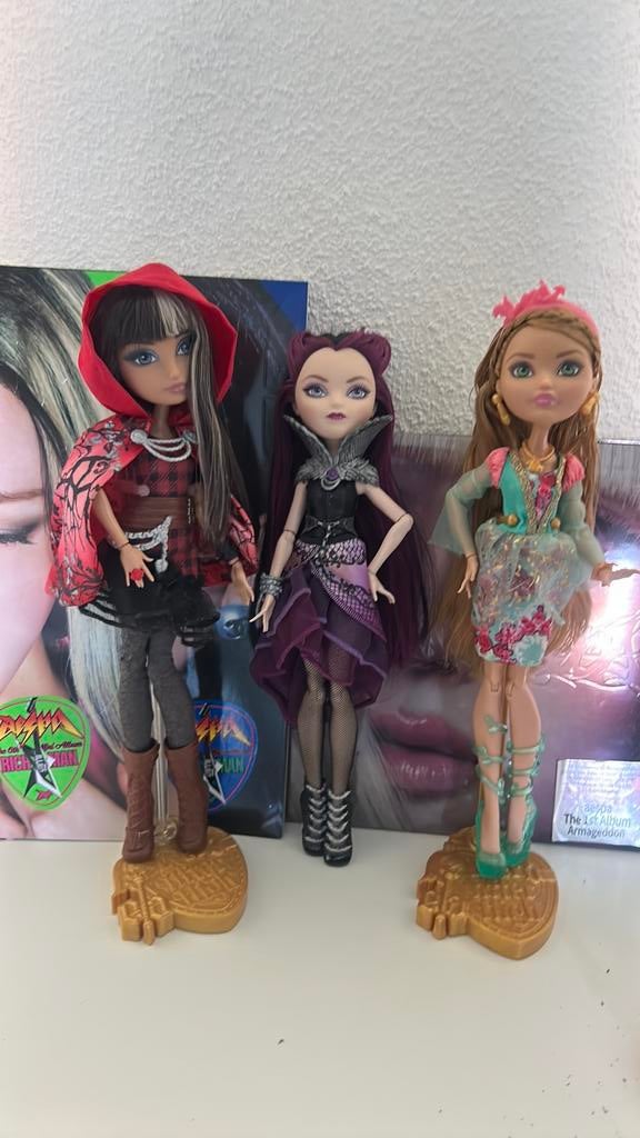 Ever after high dolls, Kinderen en Baby's, Speelgoed | Poppen, Zo goed als nieuw, Overige typen, Verzenden
