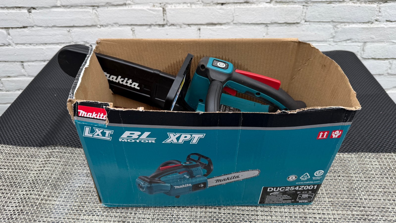 Makita accu kettingzaag Duc 254 Z, Doe-het-zelf en Verbouw, Gereedschap | Schuurmachines, Ophalen, Zo goed als nieuw, 1200 watt of meer
