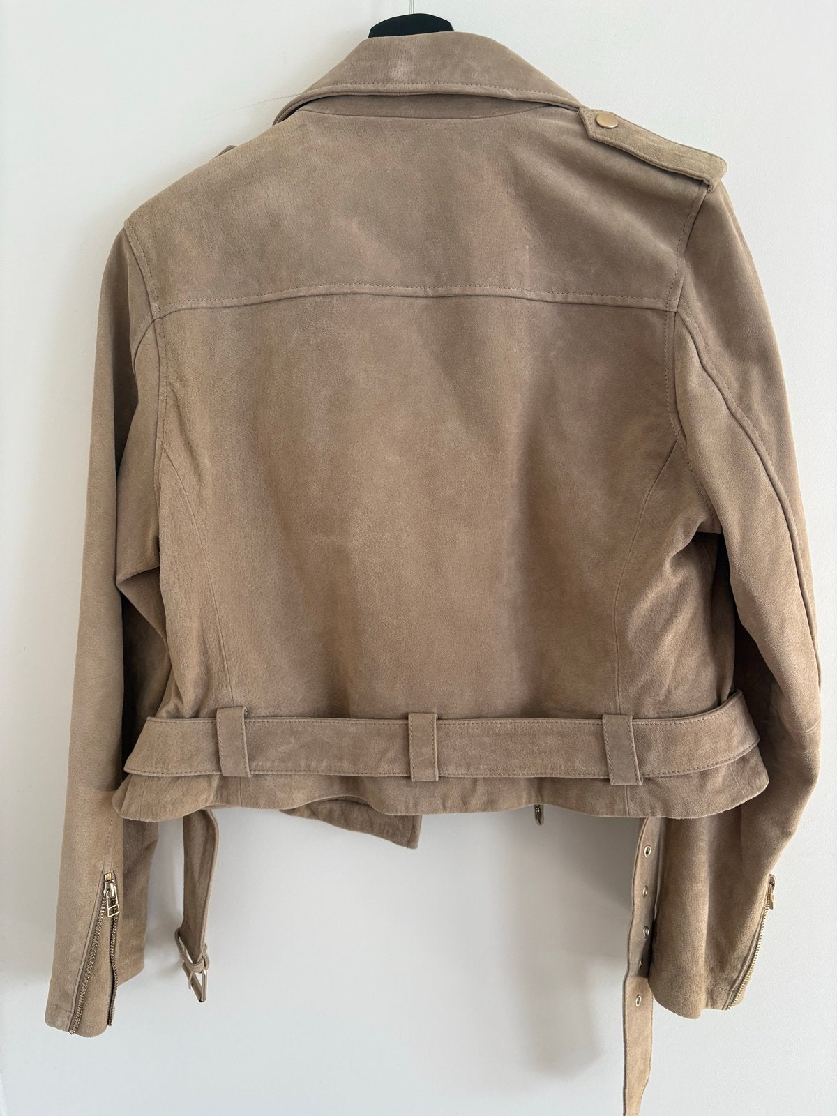 Goosecraft beige suède bikerjack met kaartje - valt als XL, Ophalen of Verzenden, Nieuw, Maat 46/48 (XL) of groter, Beige