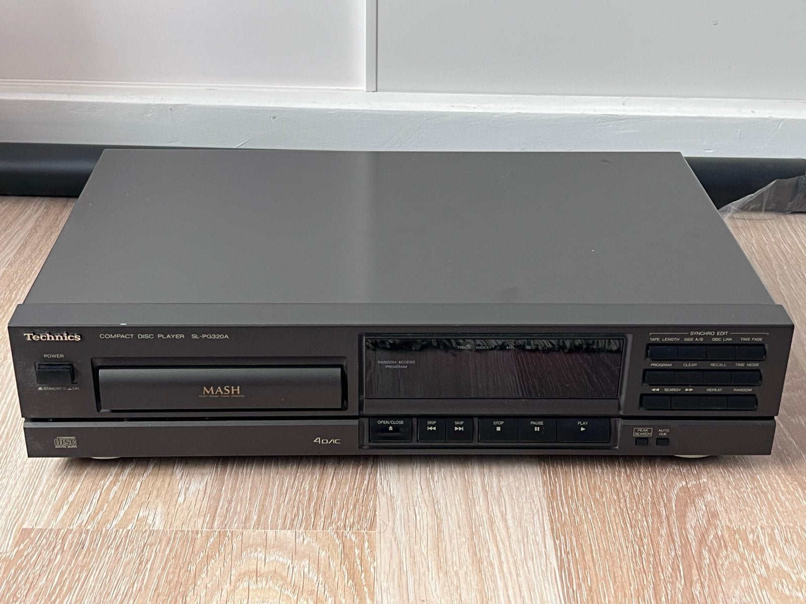 Technics SL-PG320A Compact Disc Speler - Uitstekende Staat, Audio, Tv en Foto, Ophalen of Verzenden, Zo goed als nieuw, Technics