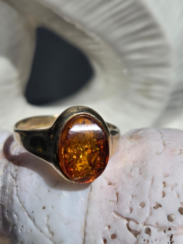 Mooie oude vergulden ring met Barnsteen., Ophalen of Verzenden, 17 tot 18, Goud, Dame