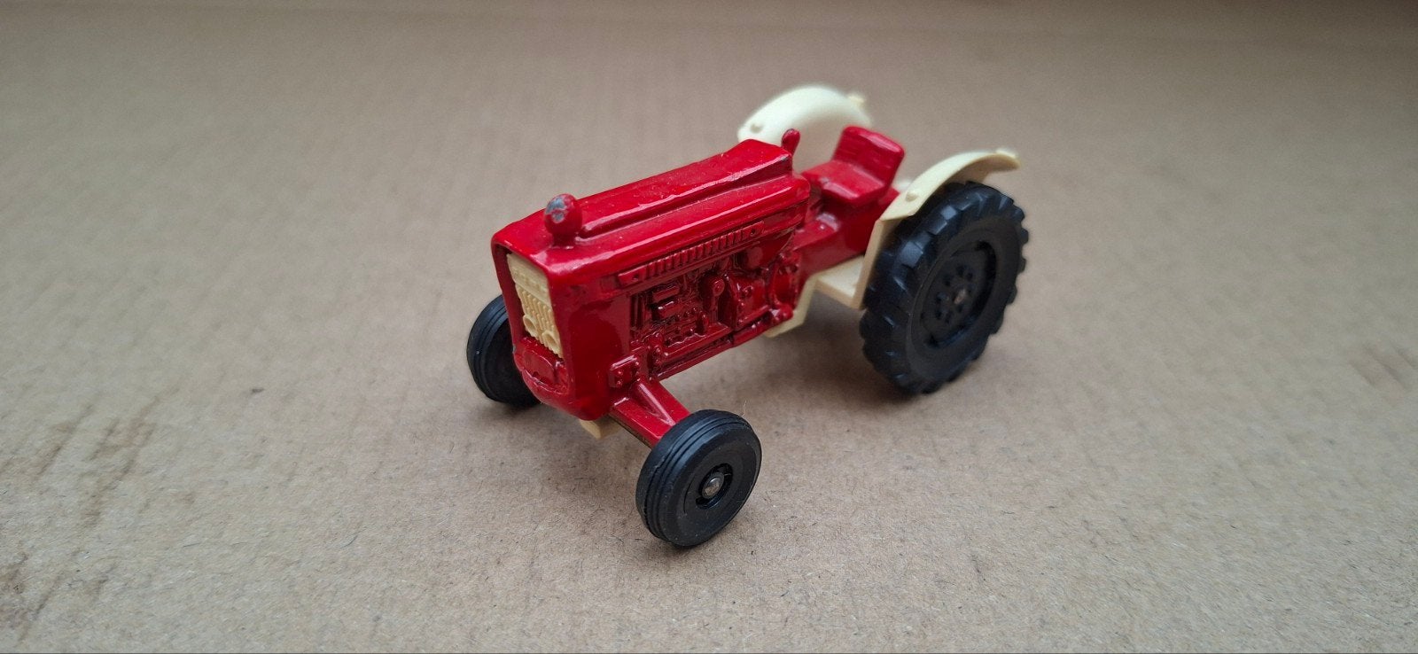 Majorette tractor rood - Vintage speelgoed, Ophalen of Verzenden