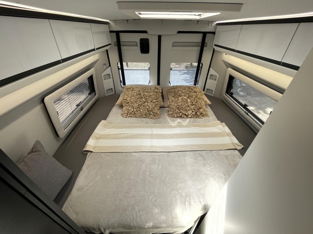 Adria Twin 640 SGX HEFBED 9-TRAPS AUTOMAAT ZONNEPANEEL, Automaat, Ringverwarming, Fiat, Tot en met 2