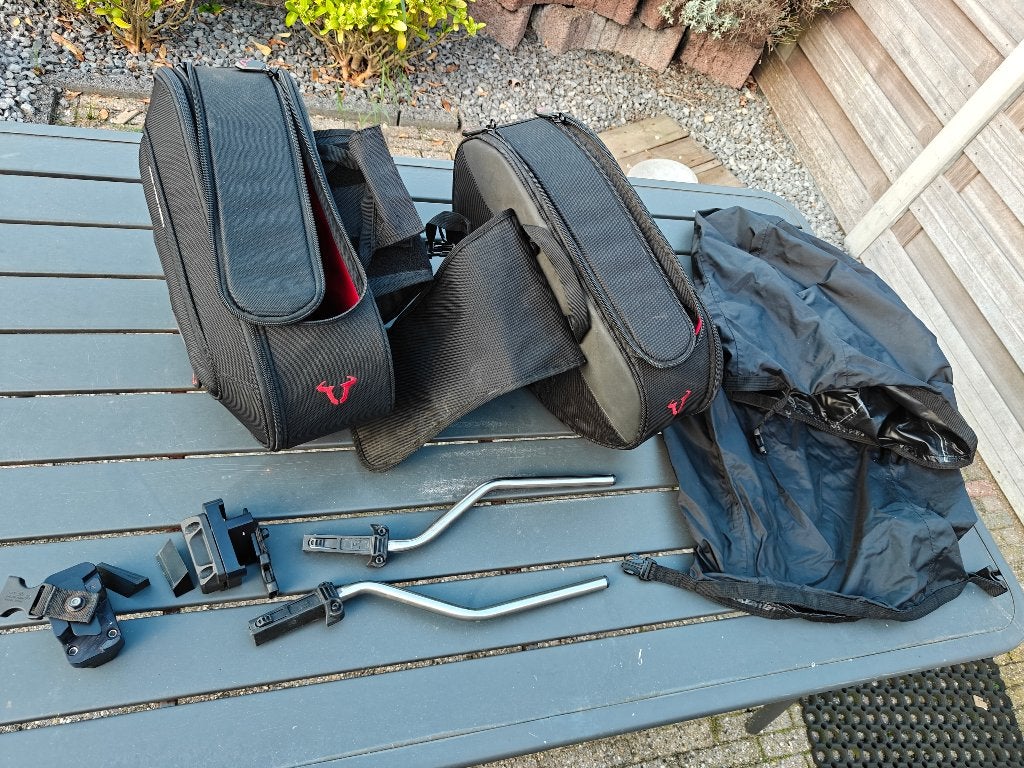 SW-Motech PRO BLAZE H saddlebag set Triumph (street triple), Ophalen, Gebruikt