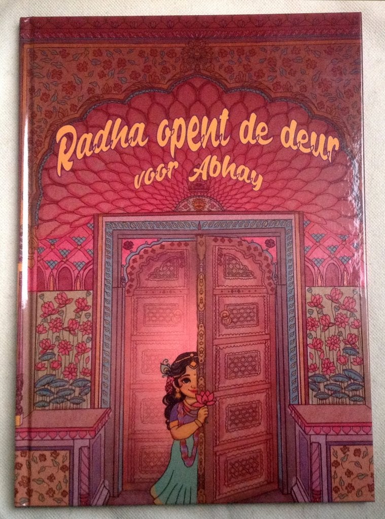 Radha opent de deur voor Abhay, Verzenden, Maina Doerga | Madhuri Bhakti Devi Dasi, Hindoeïsme