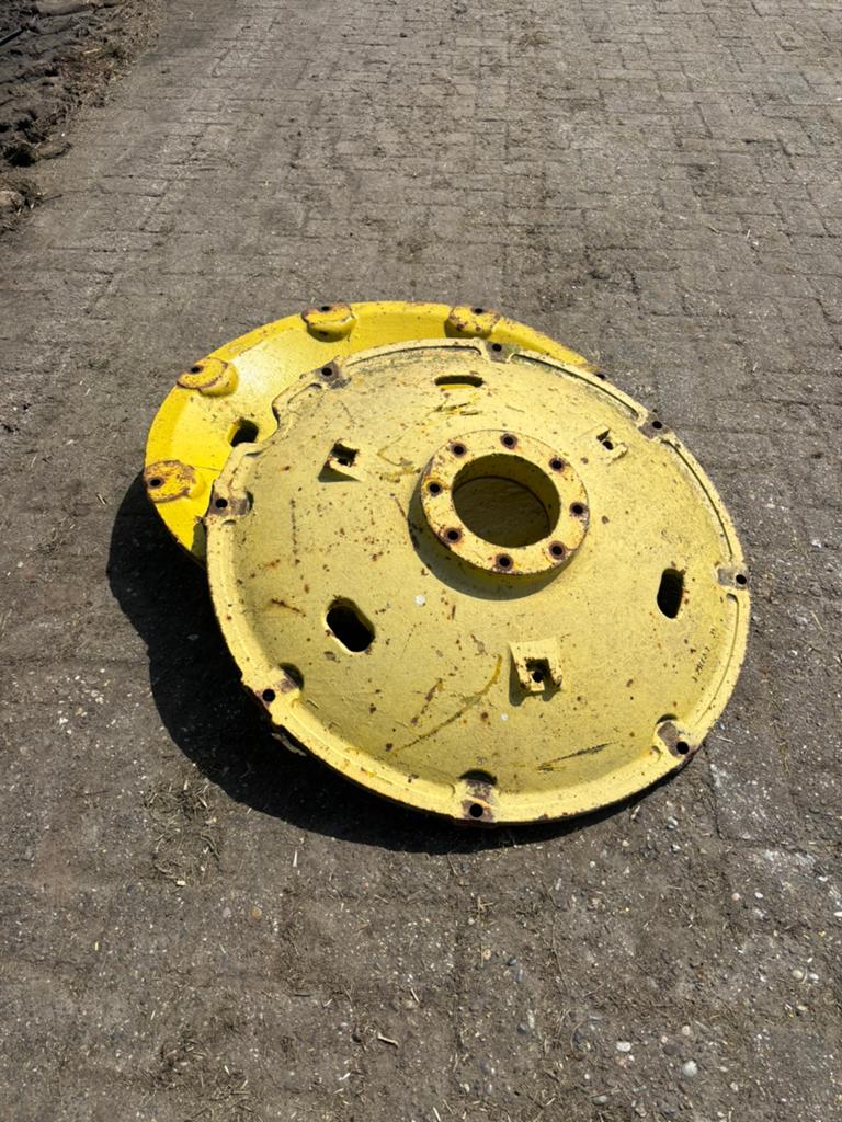 John Deere gietijzeren velgen, Ophalen