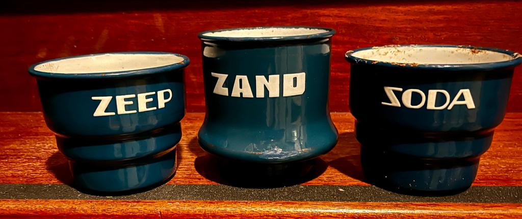 Vintage Emaille Keukenpotjes: Zeep, Zand, Soda, Ophalen of Verzenden