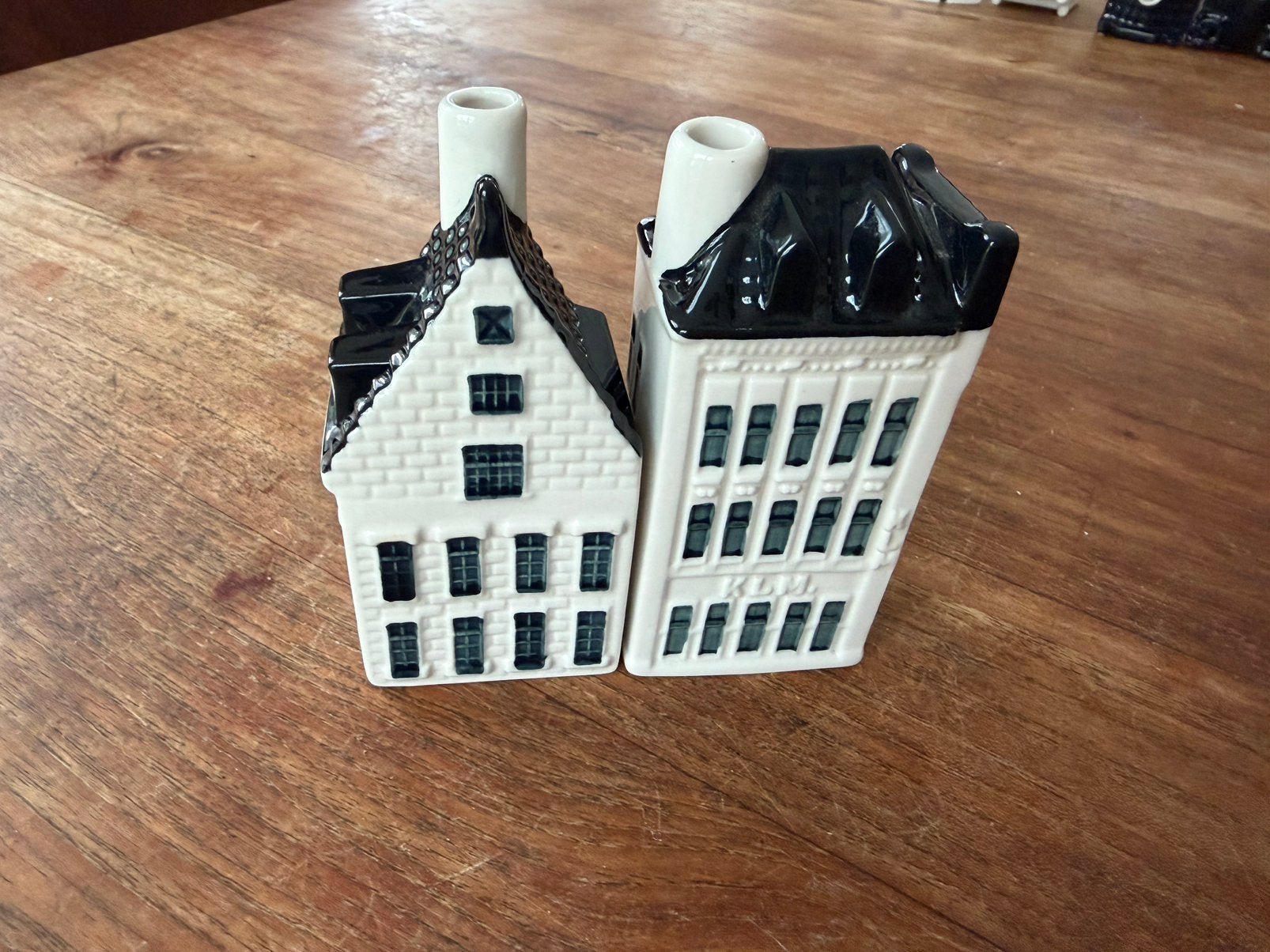 KLM huisjes 75, 77, Verzamelen, Ophalen of Verzenden, Zo goed als nieuw