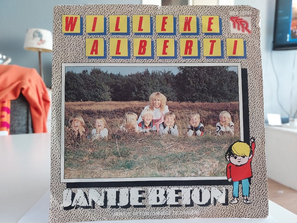 7" Single Willeke Alberti - Jantje Beton + Meezing Versie, Gebruikt, 7 inch, Ophalen of Verzenden, Pop