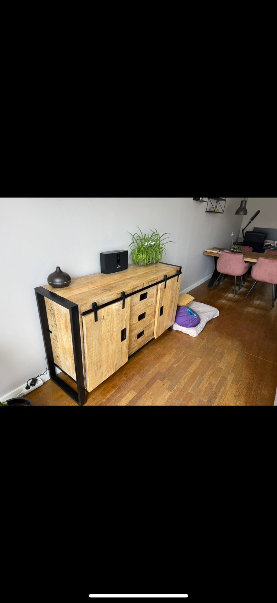 Industriële dressoir/sideboard van mangohout en metaal, Huis en Inrichting, Ophalen, 150 tot 200 cm, Zo goed als nieuw, Met lade(s)