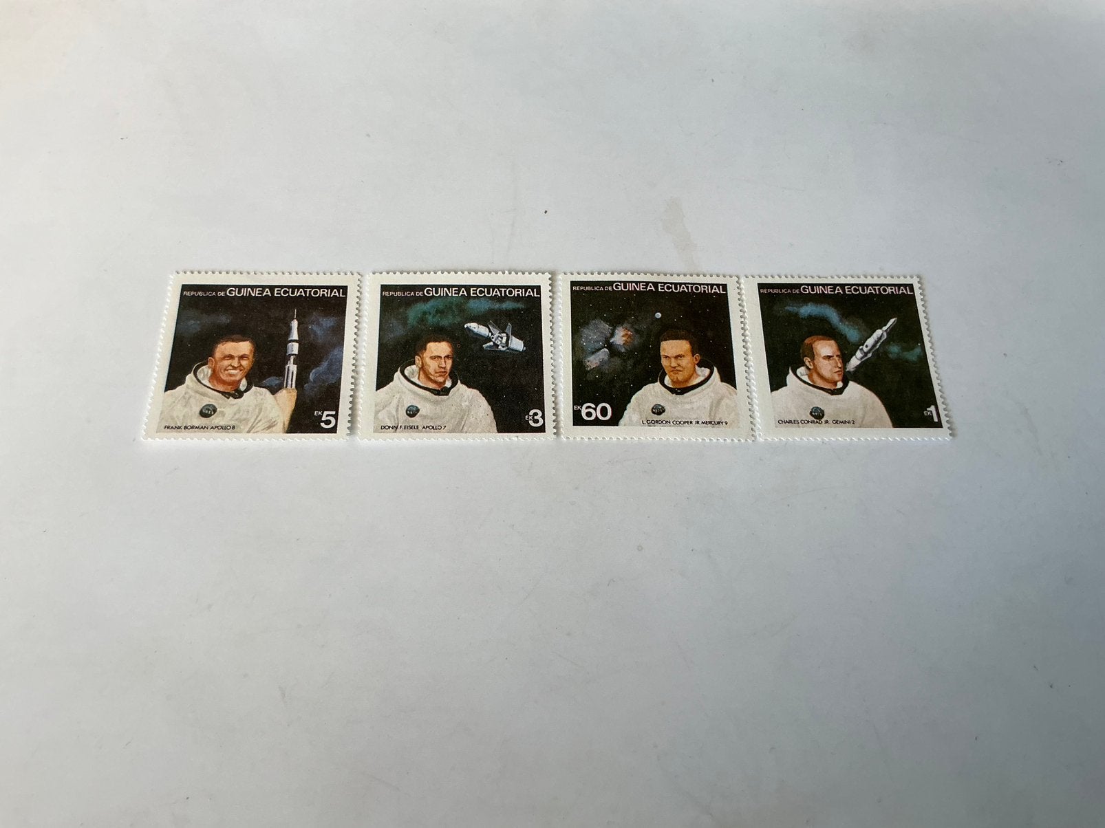 Postzegels wereld, Verzenden, Postfris