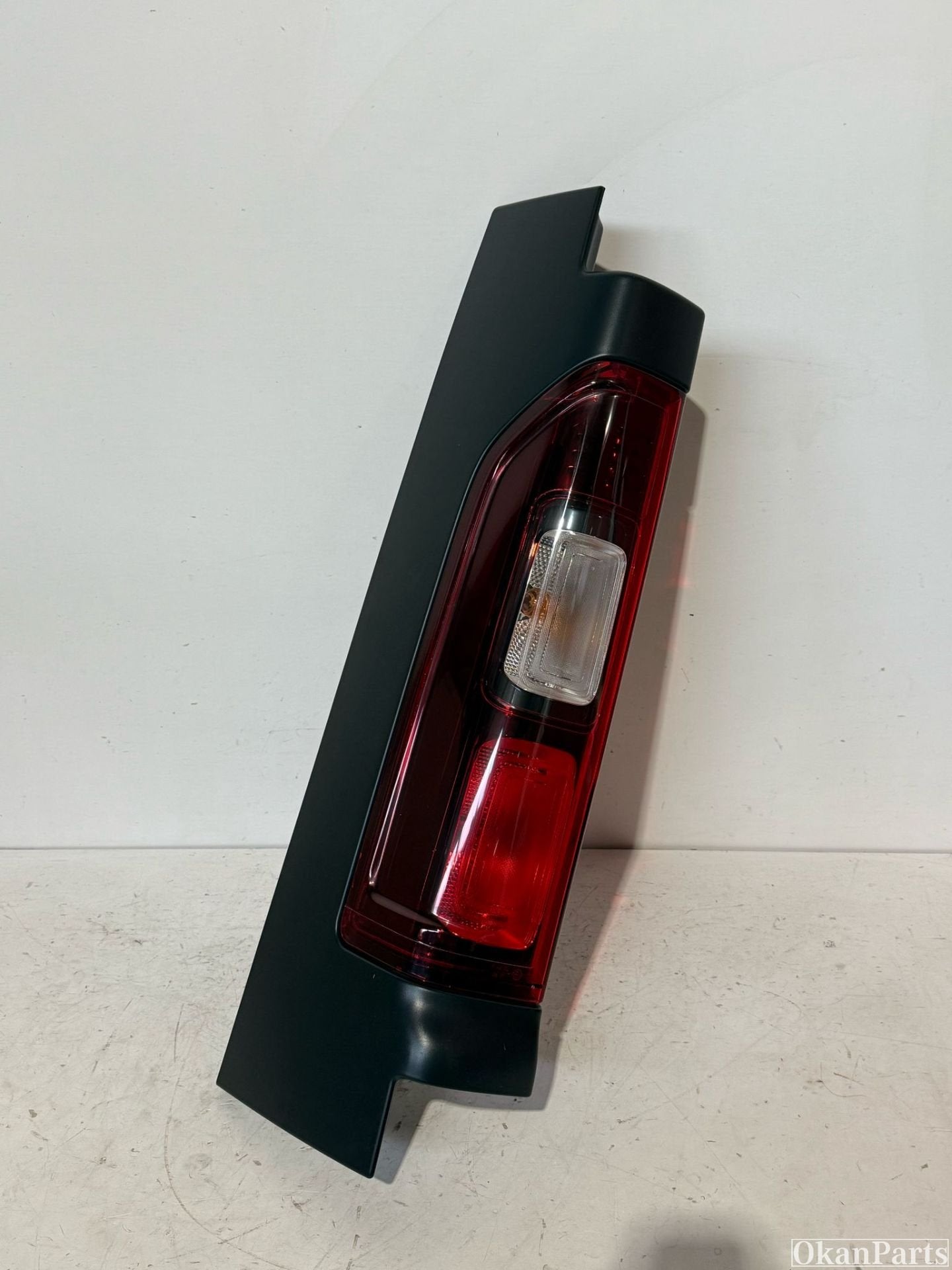 Renault Trafic III linker achterlicht links 265556737R, Ophalen of Verzenden, Gebruikt