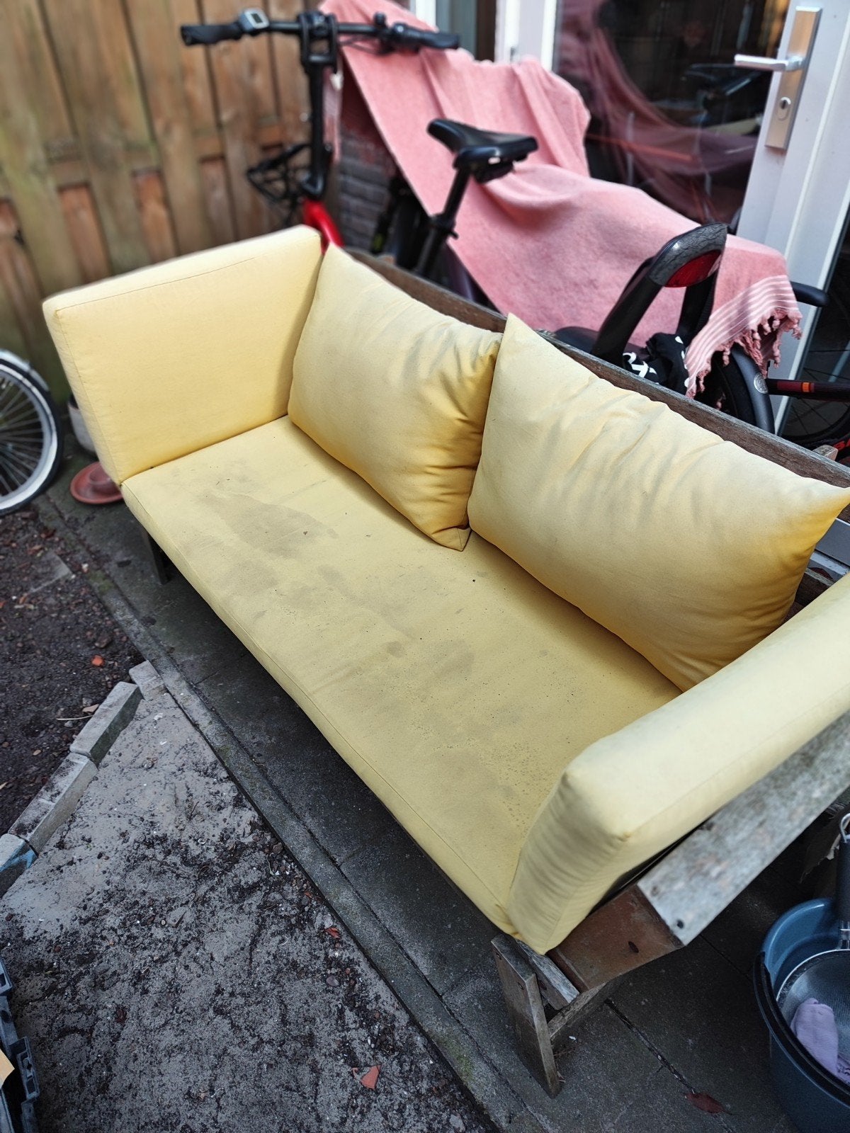 Houten tuinbank met gele kussens, Ophalen, Gebruikt, Hout
