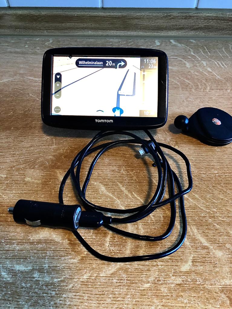 2x Tomtom Start 25 en Via 52 beide met lifetime updates, Ophalen of Verzenden, Zo goed als nieuw