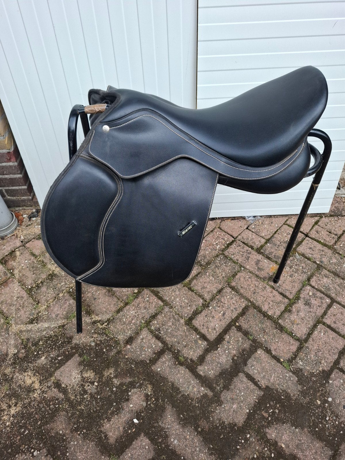 Wintec springzadel 17.5, Dieren en Toebehoren, Ophalen of Verzenden, Springen, Zo goed als nieuw