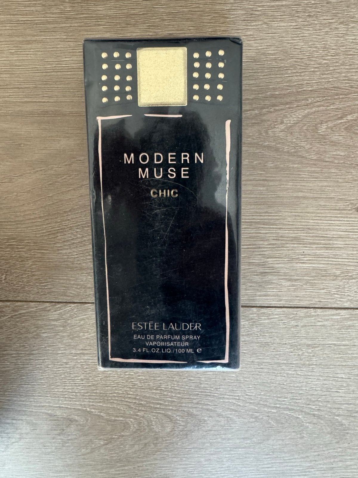 Estée Lauder Modern Muse Chic Eau de Parfum Spray 100ml, Sieraden, Tassen en Uiterlijk, Uiterlijk | Parfum, Ophalen, Nieuw