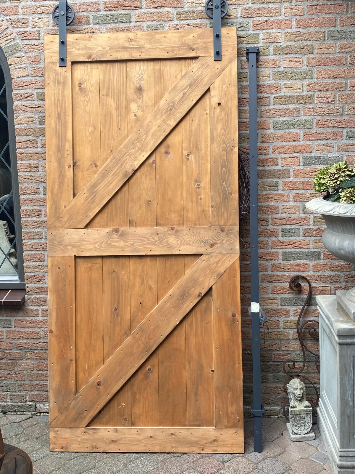 Mooie zware barn schuif deur met ophangsysteem, Ophalen, Zo goed als nieuw, Binnendeur, 200 tot 215 cm
