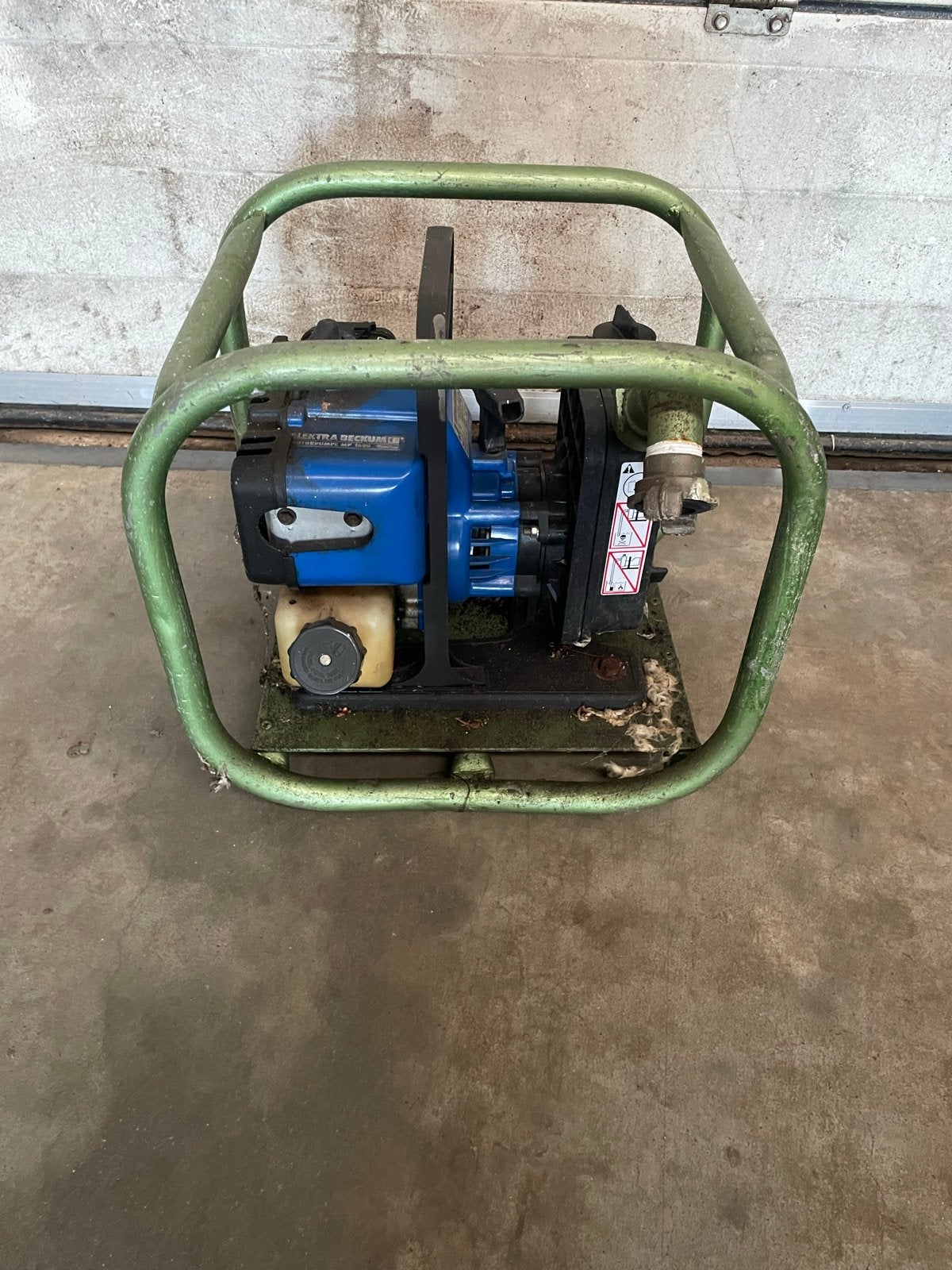 Elektra Beckum Motorpomp MP 1600 Topline, Ophalen