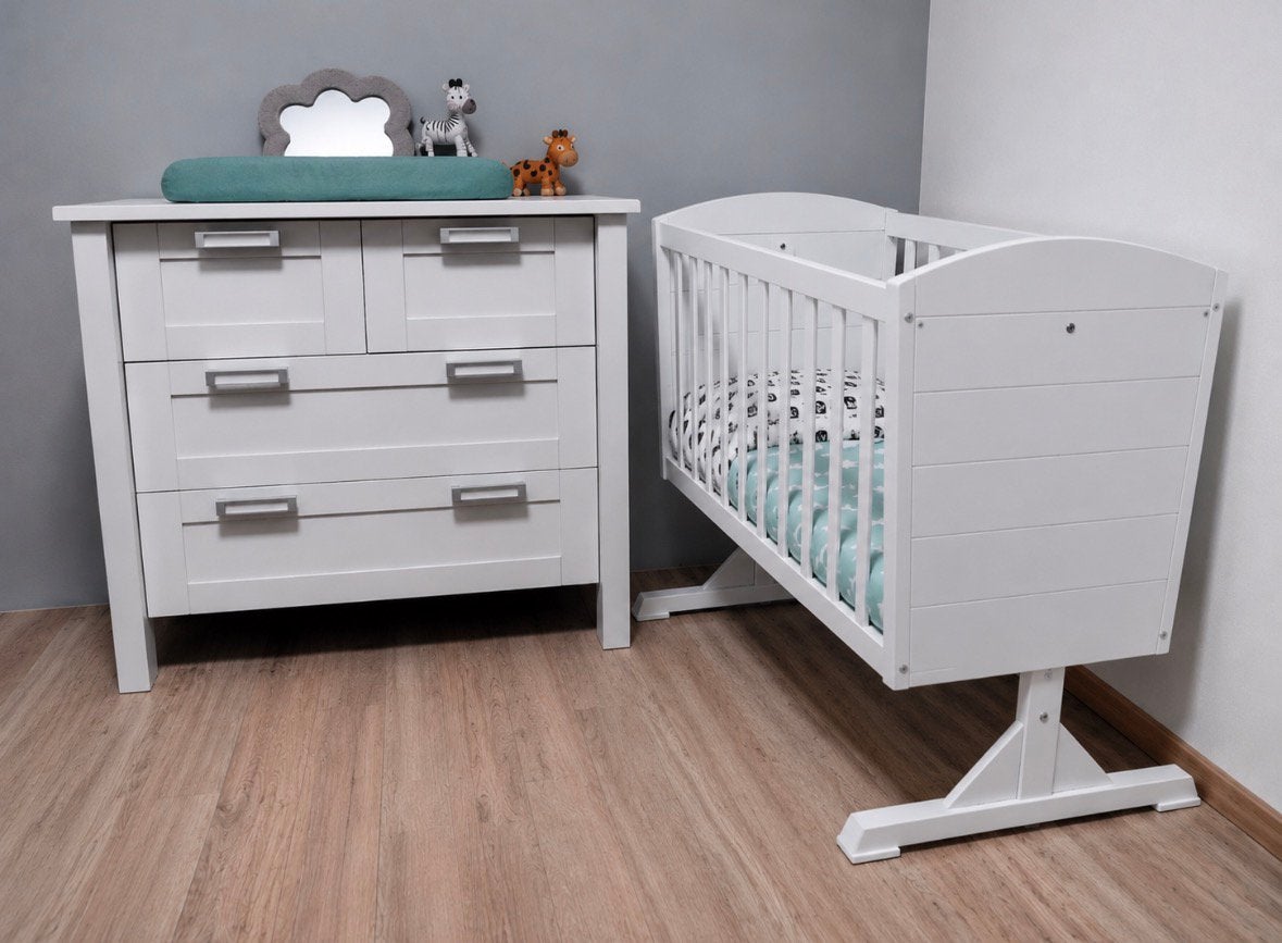 Prachtige Complete Babykamer: Schommelwieg + Commode + Acc., Ophalen of Verzenden, Zo goed als nieuw, Jongetje of Meisje