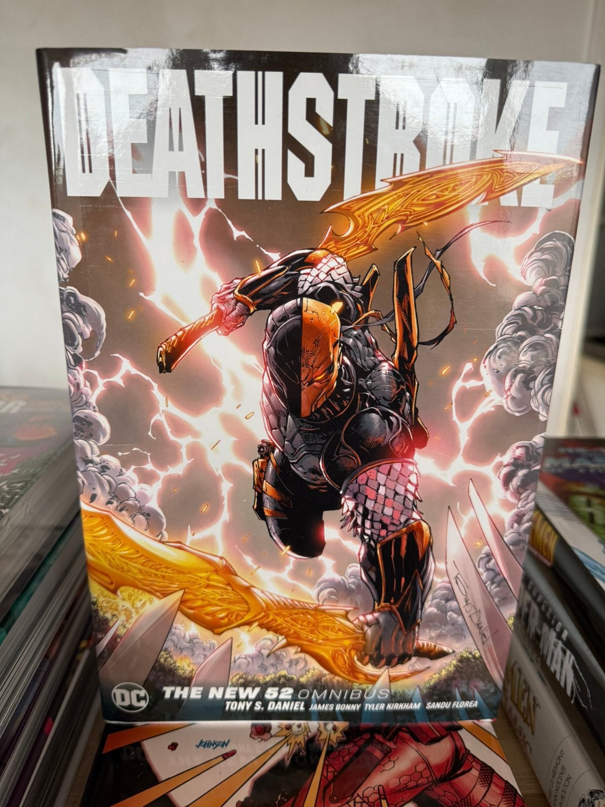 Deathstroke The New52 omnibus, Eén comic, Ophalen of Verzenden, Zo goed als nieuw, Amerika